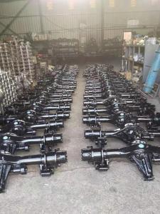 帶差速鎖的前后橋，鉗式剎車(chē)